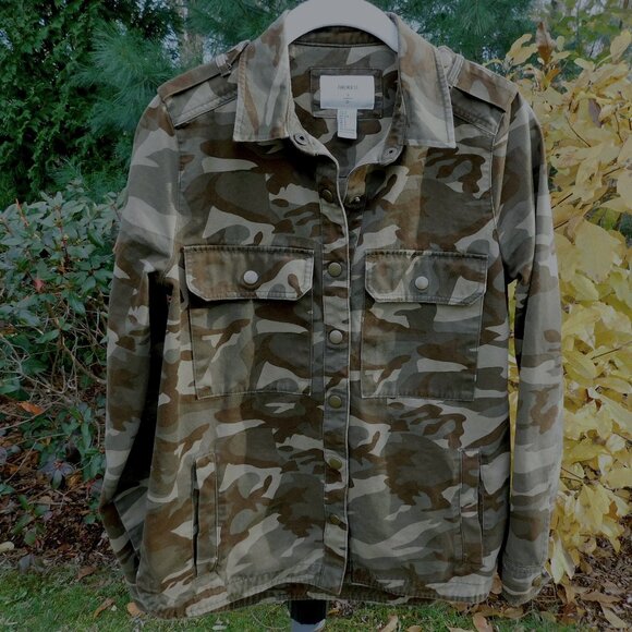 Forever 21 Camo Snap-Front Utility Jacket - Picture 1 of 3